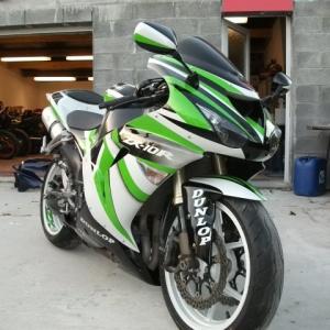 ZX10R